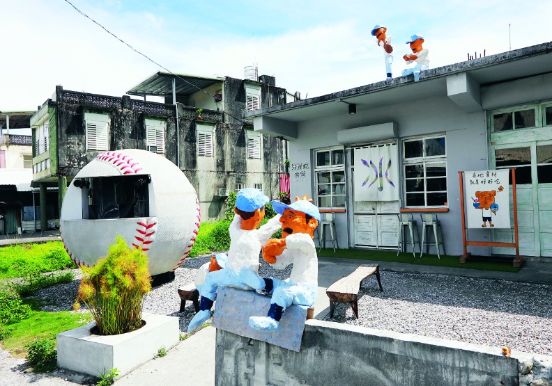 胡文偉認為棒球在偏鄉部落不只是運動,而是一個改變人生的希望,就和讀書一樣。遠見天下文化攝。