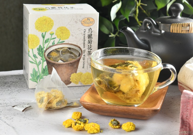 誠品知味市集舉辦「秋收豐食季」,精選逾百種適合秋天享用的美食,像是選用銅鑼杭菊與南投名間鄉四季春烏龍茶的「曼寧烏龍菊花茶」。誠品知味市集提供。