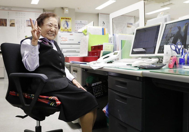 日本一91岁老婆婆获世界最高龄的上班族纪录
