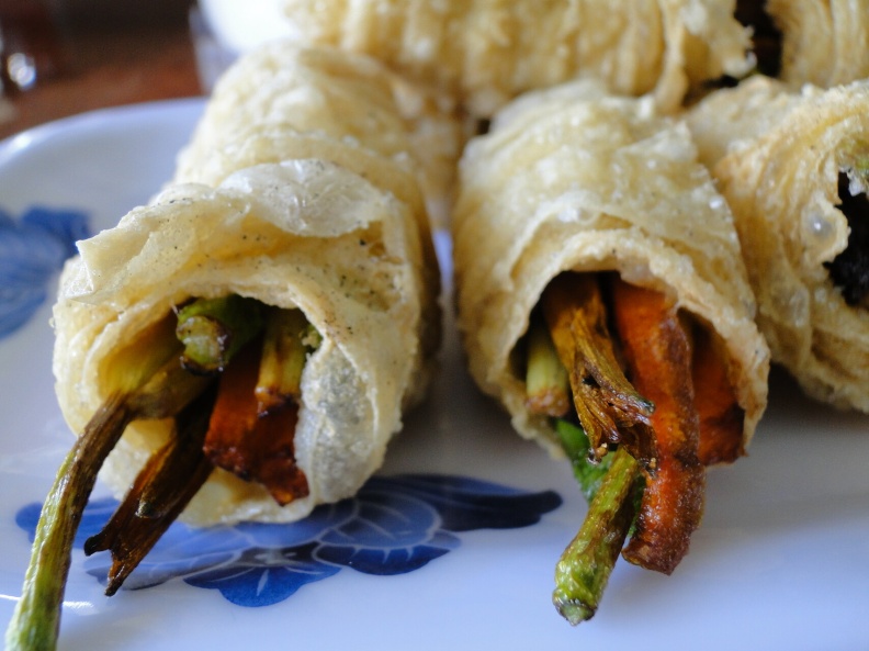 炸金針花料理。農業兒童網提供