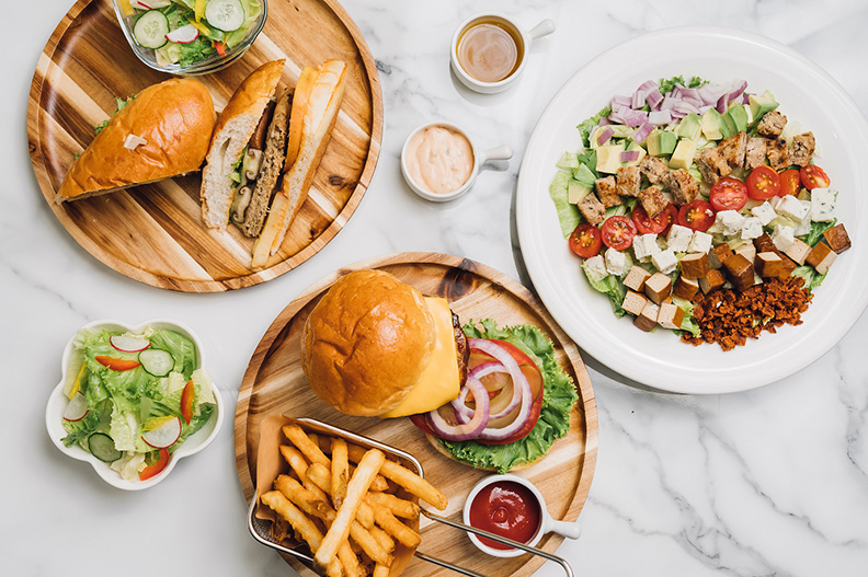 滿足現代人的蔬食飲食風潮,Gino Green以新創肉賦予漢堡、沙拉全新美味。