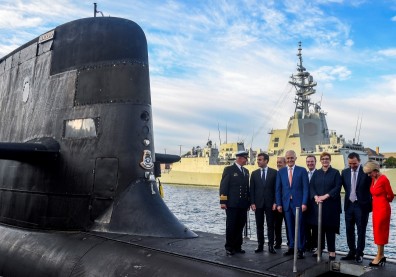 丟掉潛艇大單，法國學會「聽老大的話」？