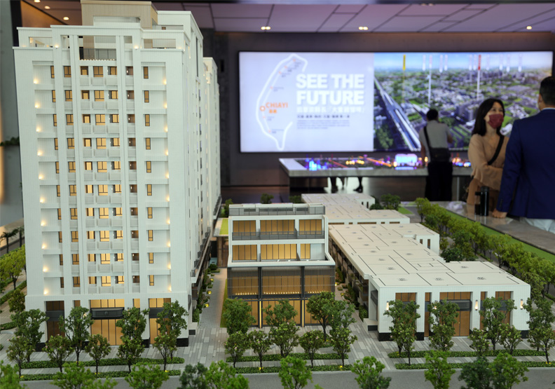 嘉義高鐵特區旁的60億元大型建案「高鐵國際城」。陳之俊攝