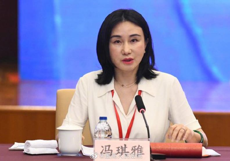 上海棋森投資控股股份有限公司董事長的馮琪雅。取自微博