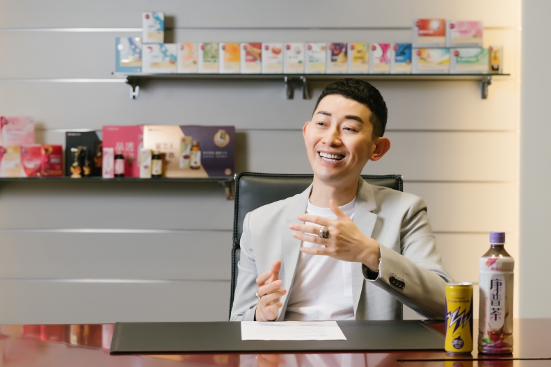 曾盛麟董事長把數位轉型視為葡萄王迎向大時代的革新戰役,領導者和團隊必須勇敢直面嘗試後的挫敗可能,重新且迅速找出對的方法。