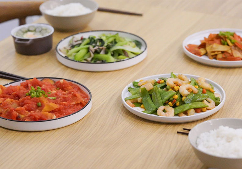 食物內容都一樣，晚餐早吃、晚吃對健康有影響嗎？美對照研究解答