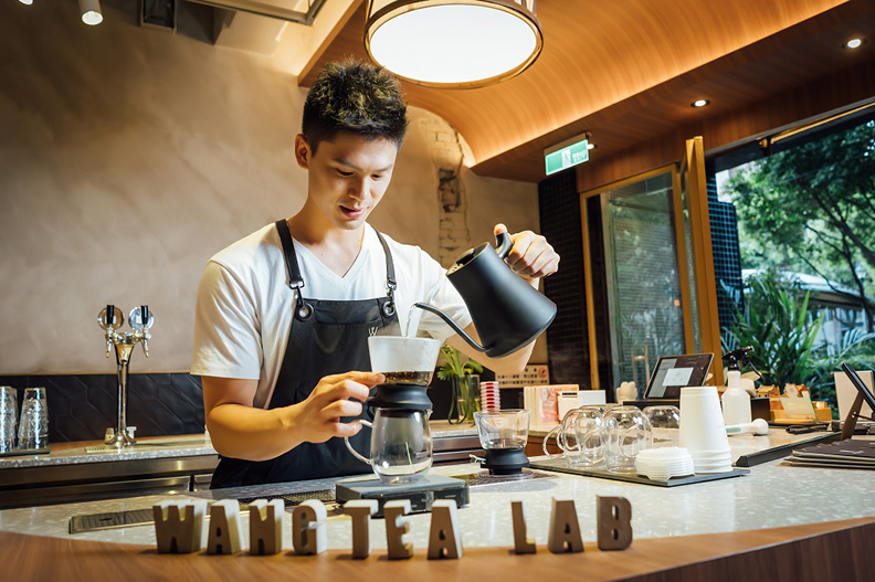 Wangtea Lab將台灣茶演繹出當代風味，「慕赫12年單一麥芽威士忌－台灣獨獻版」同樣創新經典，為台灣人帶來味蕾新感受。