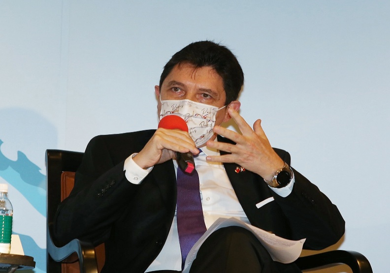 法國參議員卡迪克將建議台灣駐法使館重新命名。外交部提供中央社照片