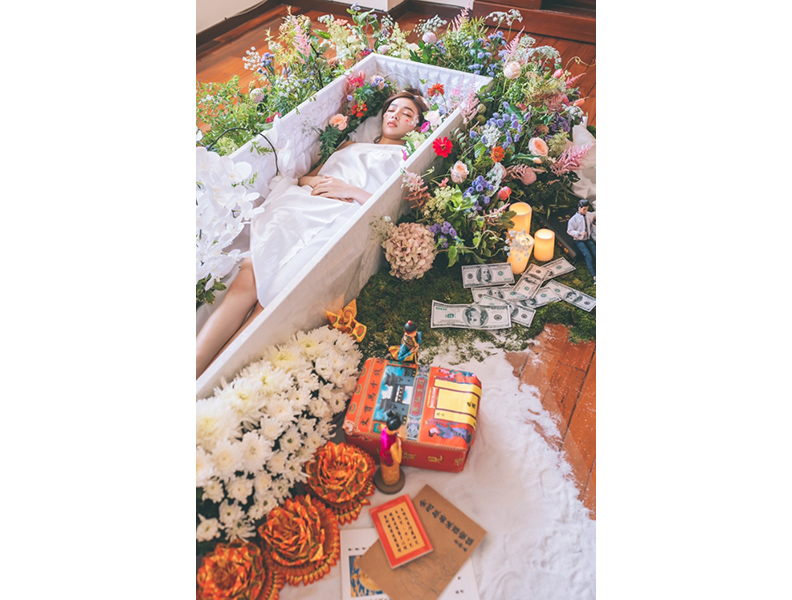 許伊妃在生日時為自己規劃的「美葬」。