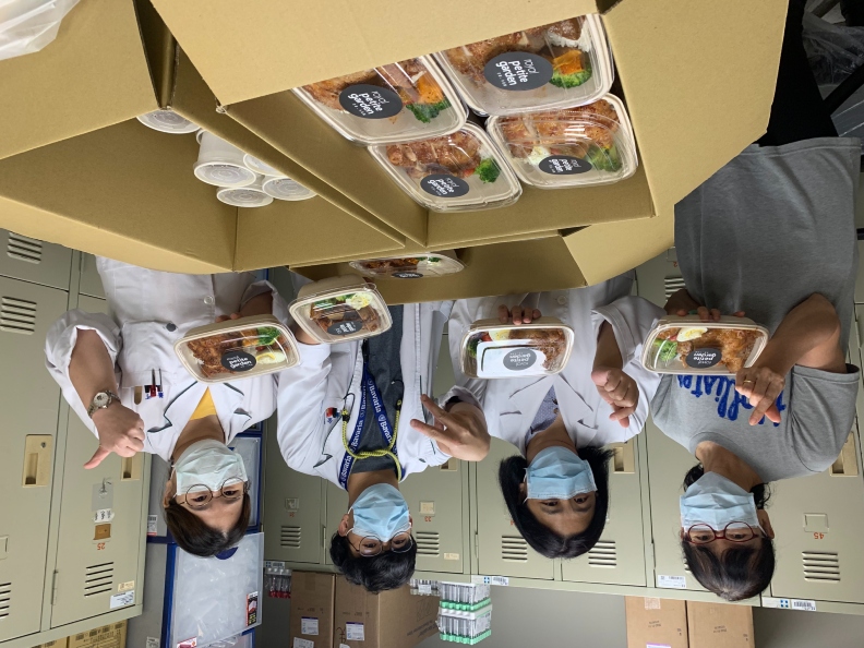 來自各界暖心的關懷，是第一線醫檢人員最大的鼓舞。(圖片來源：新光醫院)