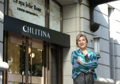女兒接班更順？她打破三代魔咒，帶爸爸的美容王朝拚出「獲利王」