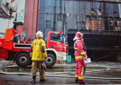 大火淹水又氣爆天坑！2021縣市競爭力榜，高雄卡前10掀網友論戰