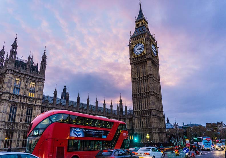 取自Unsplash,攝影:Lucas Davies。