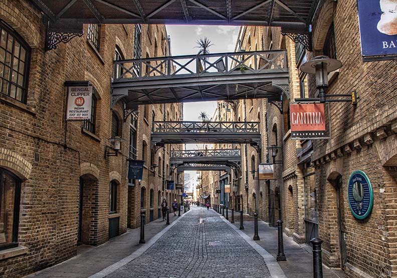 取自Unsplash,攝影:Nicolas Lysandrou。