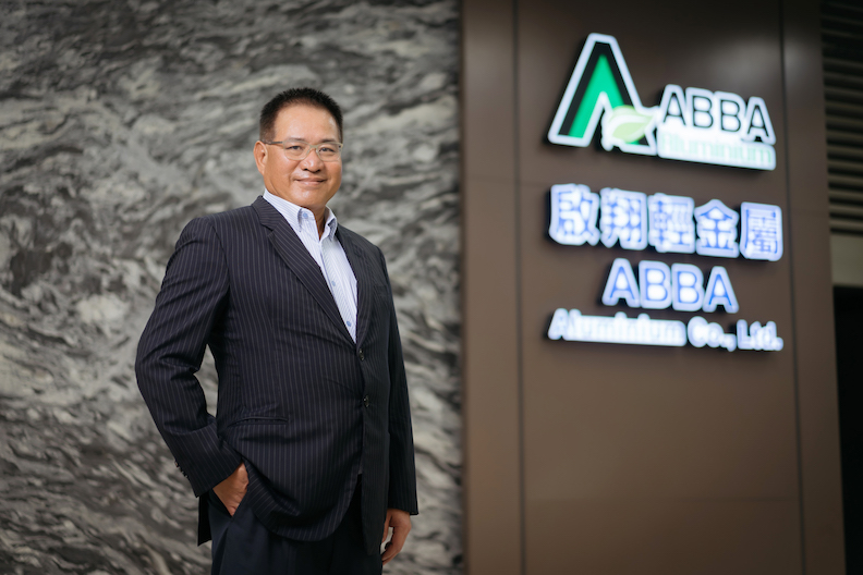 啟翔輕金屬科技董事長陳百欽認為,不是所有事情都要從生意面考量,企業必須做一些對社會有幫助的工作。