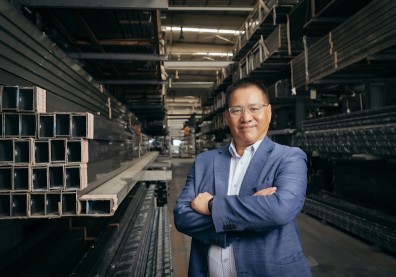 全員拼正壓檢疫站，挺醫護不惜停工，啟翔輕金屬科技如何從豪宅帷幕到成為防疫國家隊？