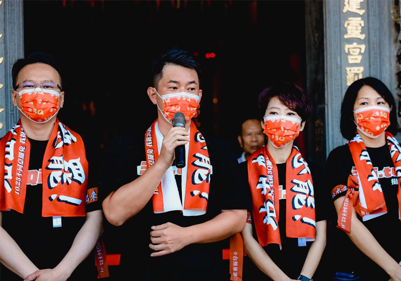 許多民進黨立委都出面立挺陳柏惟。陳柏惟提供