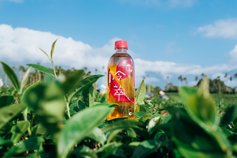 「原萃」冷萃蜜香紅茶,是龔大中最喜歡的選擇。他認為,紅茶是溫和、沒有稜角的熟茶,卻有豐富的層次。