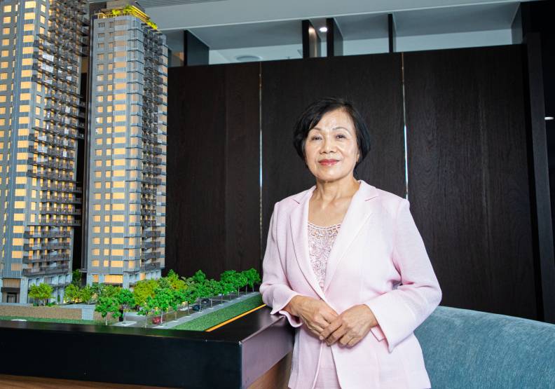 高永建設總經理徐淑美是建築業界少數的女性企業家,「大船入港」是她堅持20年的心血。池孟諭攝。