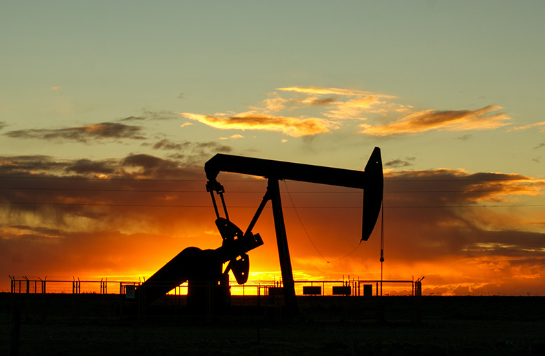 石油是投資市場的先行經濟指標。僅為情境圖，取自pexels