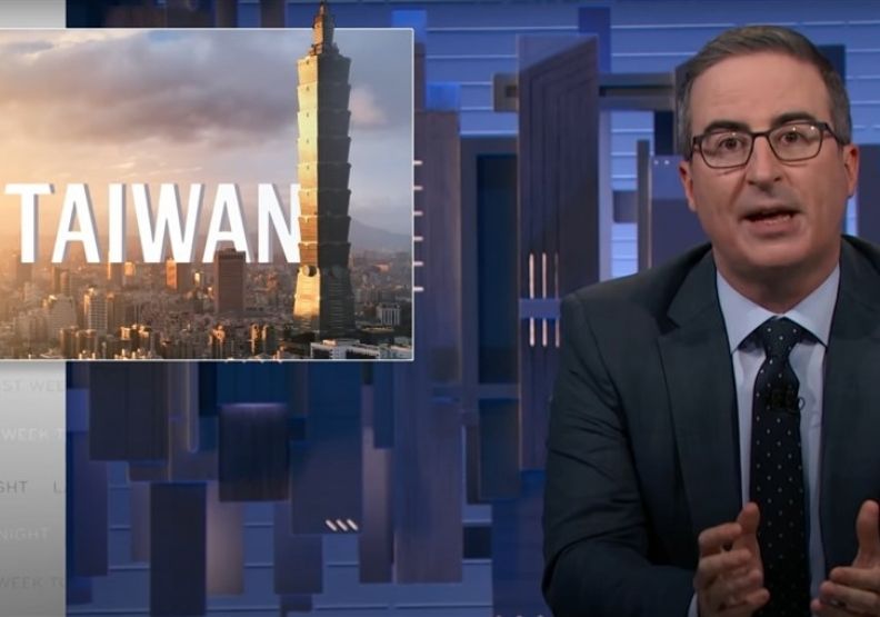 圖／美國知名脫口秀《上週今夜秀》（Last Week Tonight）主持人John Oliver，取自 LastWeekTonight YouTube網頁youtube.com。