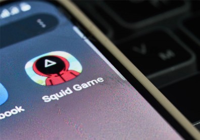 飆漲700倍後瞬間「躺平」！魷魚幣創辦人盜取5800萬元落跑