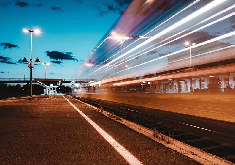 Unsplash by Tom Grünbauer。