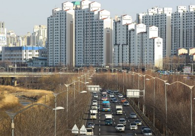 中國砍貨釀韓國「尿素之亂」！政府急派軍機自澳進口2萬公升