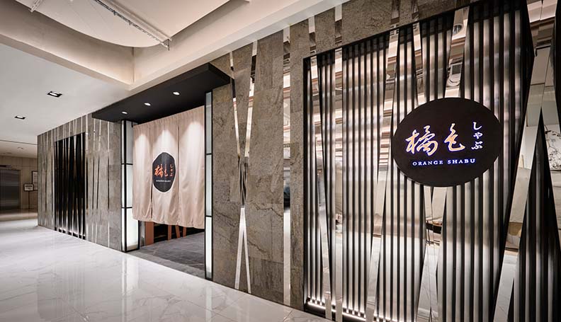 橘色涮涮屋台中新光館,佔地近百坪,橘色涮涮屋提供。