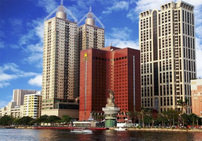 40年高雄國賓熄燈！將申請危老重建，2024年推愛河第一排豪宅
