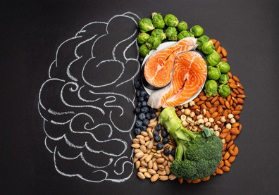 拒絕腦退化、記憶力下降！研究：吃對7類食物延緩大腦衰老7.5年