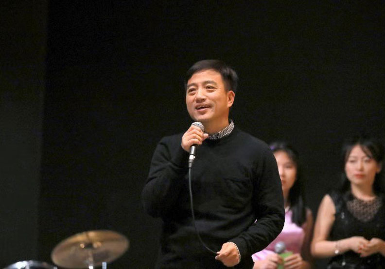 中國大使館臨時代辦曲柏華。取自中國註立陶宛大使館官網