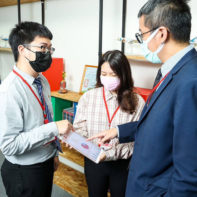 「OMO數位新零售智慧化服務平台」利用AI智慧化行銷互動模組等所產生的大數據分析,已成為環球購物中心的行銷利器。