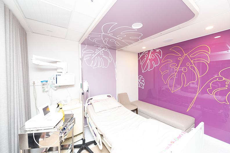 智慧產房透過數據監控待產孕婦、胎兒及產程,提供安心的照護環境。