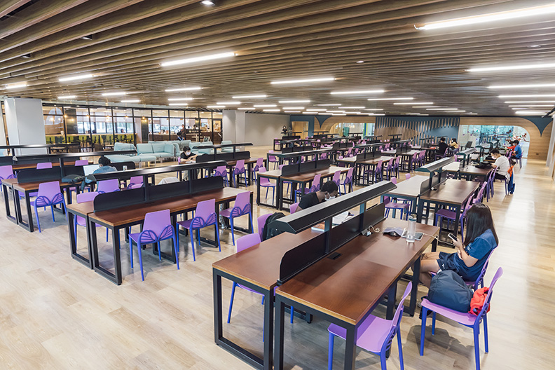 達達國際贊助「Lagoon書屋」與「Lagoon花房」。