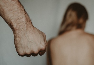 刑法防制性暴力三讀，不實性影像營利最高判7年