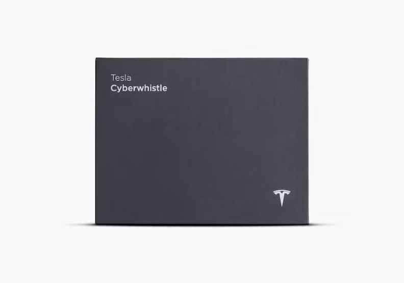 特斯拉近日推出名為「Cyberwhistle」的哨子,售價50美元。取自Tesla官網