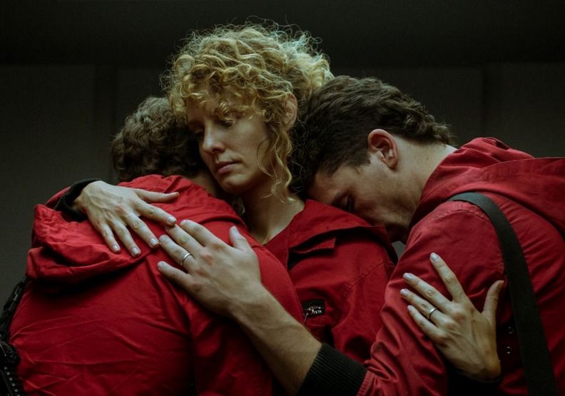 《紙房子》。Netflix