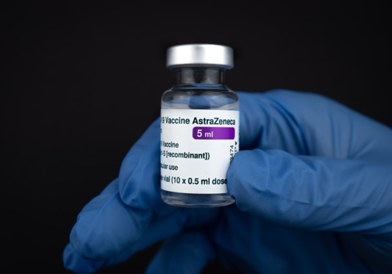 AZ難擋Omicron？發明者自爆對疫苗沒信心，憂下次大流行更致命