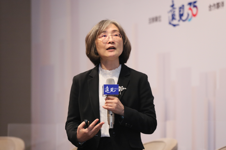 面對淨零碳排趨勢,資誠永續發展服務公司董事長李宜樺認為,台灣企業除了有來自法規的壓力外,還有來自全球投資人的期待與國際品牌廠的壓力。