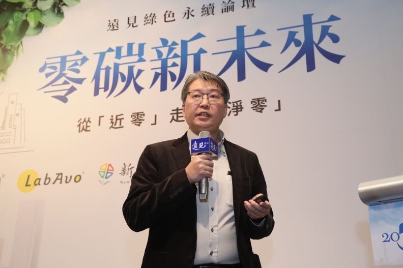 水資源保育是永續目標重要的指標之一,新北市水利局主秘張修銘分享板橋湳仔溝整治計畫成果,以逐步實現新北綠色城市願景。