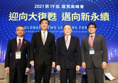 別浪費一場好危機！食品、郵政、電信火力全開，接軌疫後數位商機