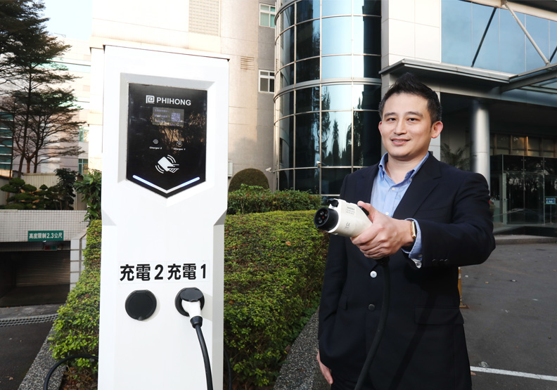 飛宏表示，台泥參與飛宏私募對財務結構、營運發展都有正向幫助。圖為飛宏科技總經理林飛宏。圖／蘇義傑