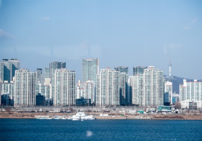 韓國瘋狂房市終於趨緩，文在寅打房做對哪件事？