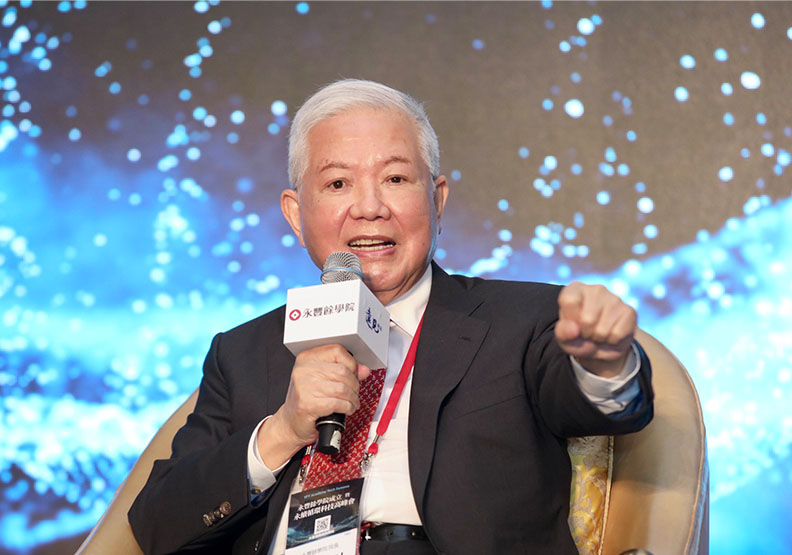 永豐餘二代創辦人何壽川成立永豐餘學院,盼讓醣能加速取代石化。張智傑攝