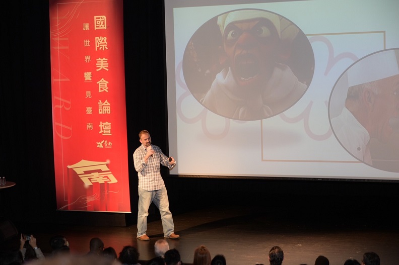 高雄餐旅大學教授Nicholas Pena Alvarez精彩演說。
