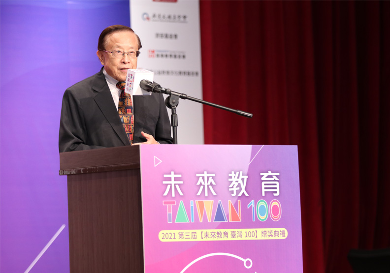 遠見．天下文化教育基金會董事長高希均。賴永祥攝