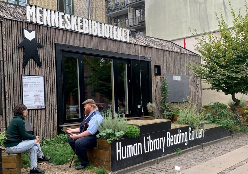 丹麥真人圖書館。取自Human Library Organization臉書