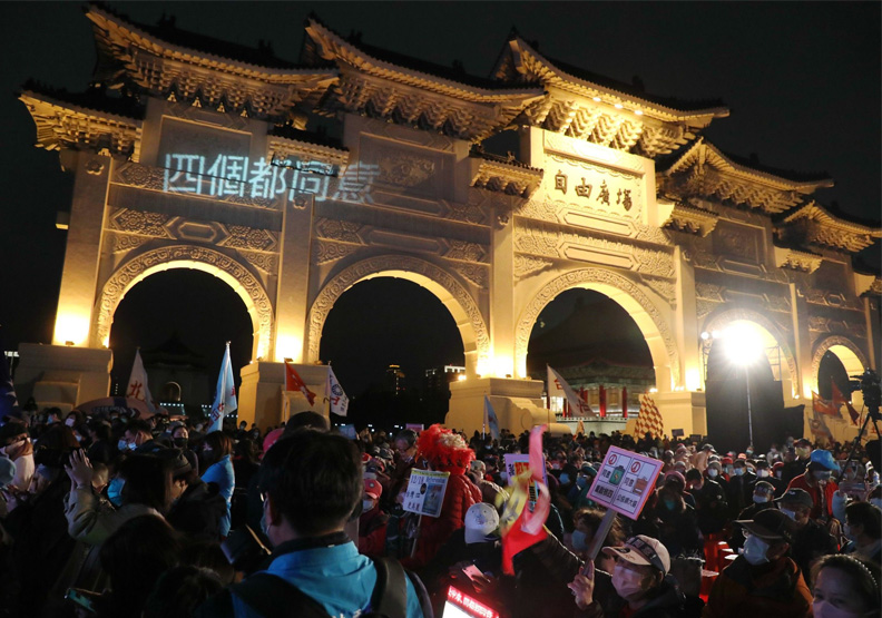 國民黨強力動員「四個不同意」，四大公投結果卻還是全面潰敗。池孟諭攝影