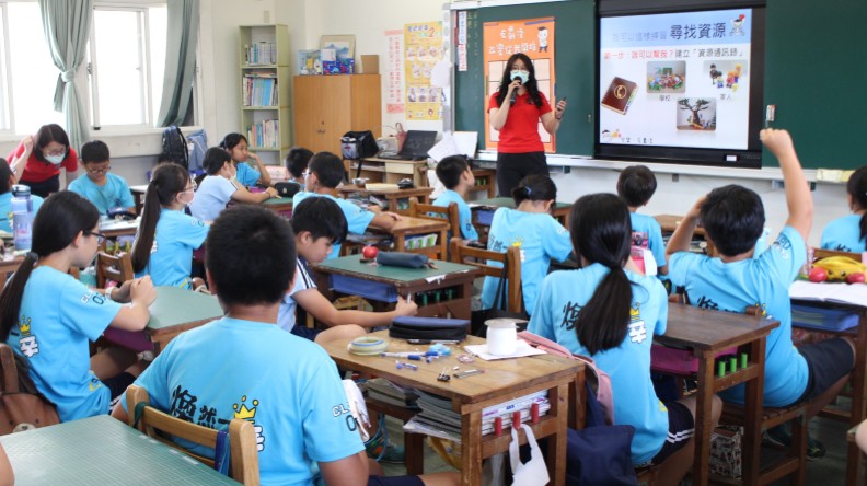 兒福聯盟每年深入校園,透過講座與課程將防制霸凌的觀念與做法傳遞給師生,一起營造安全、尊重、友善的校園環境。